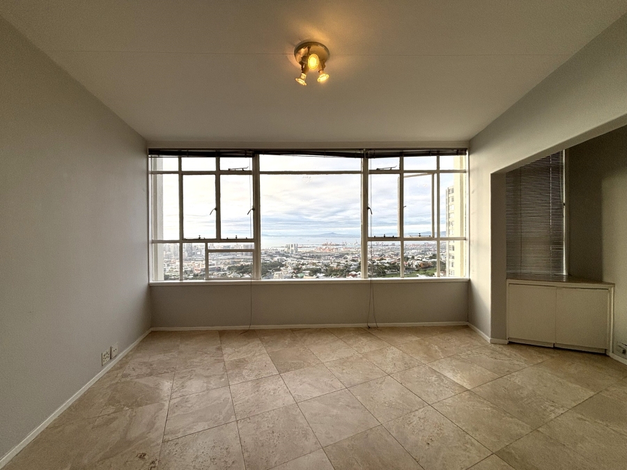 To Let 2 Bedroom Property for Rent in Vredehoek Western Cape